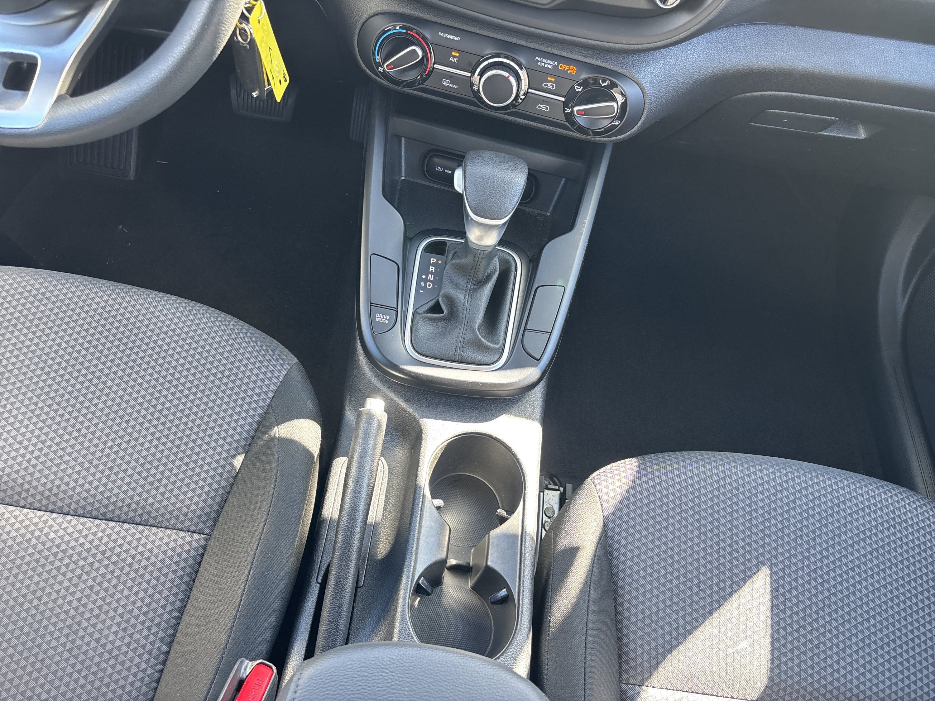 Used 2025 Kia Soul LX w/ LX Technology Package FWD image 19