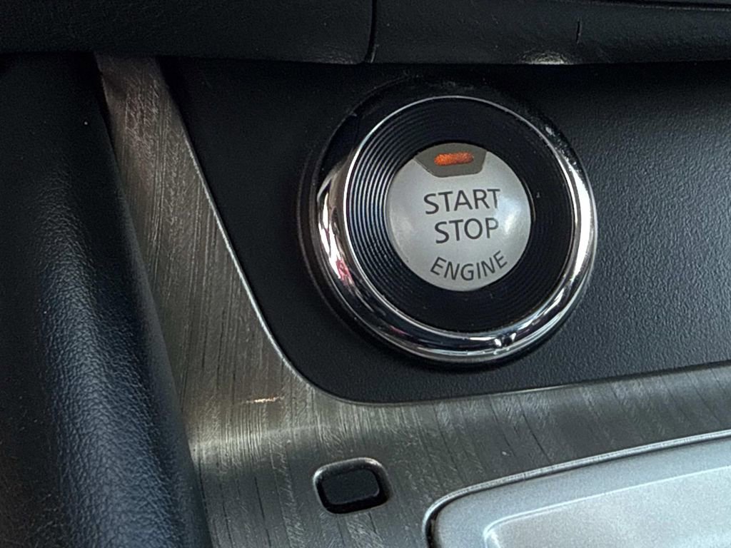 Used 2018 Nissan Murano SV image 32