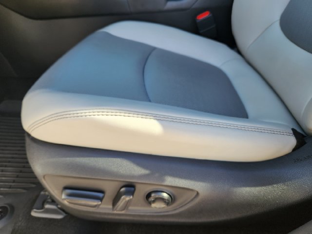 Used 2024 Toyota RAV4 Limited AWD/4WD image 28