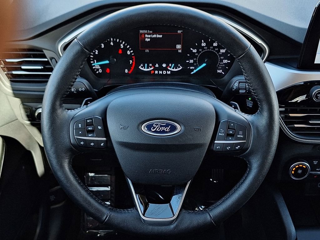 Used 2020 Ford Escape SEL image 15