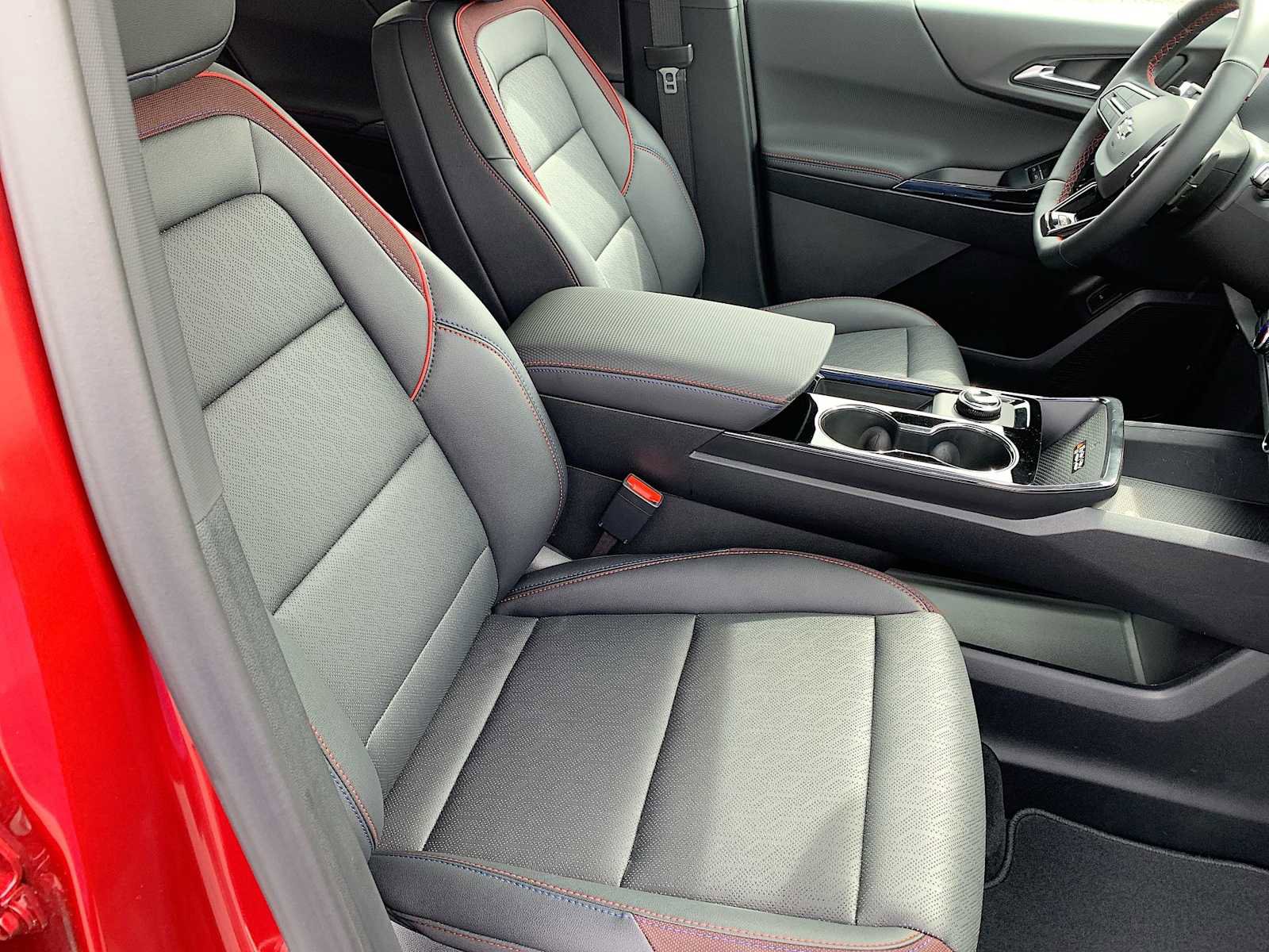 Certified 2026 Chevrolet Equinox RS image 26
