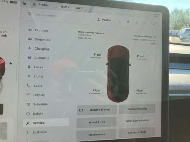 Used 2023 Tesla Model Y Long Range image 18