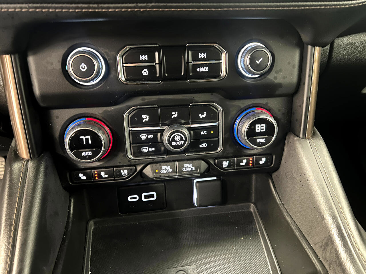 Used 2024 Chevrolet Tahoe High Country image 37
