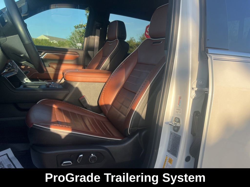 Used 2024 GMC Sierra 3500 Denali Ultimate AWD/4WD image 23