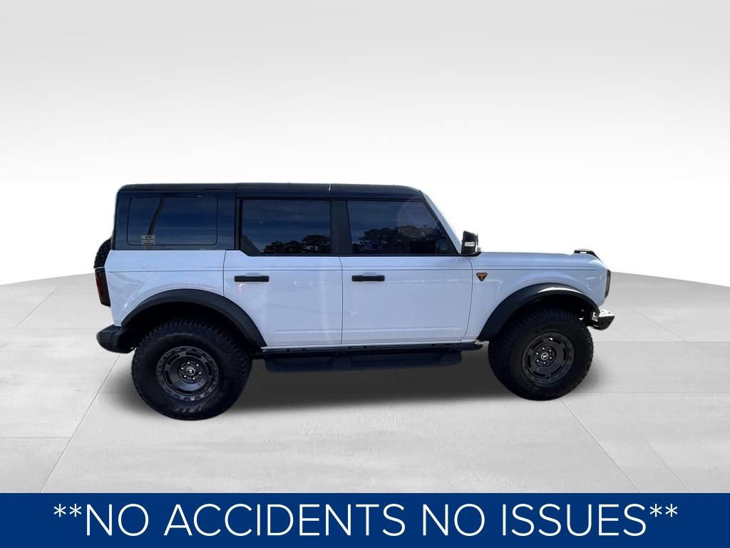 Used 2024 Ford Bronco Badlands image 3