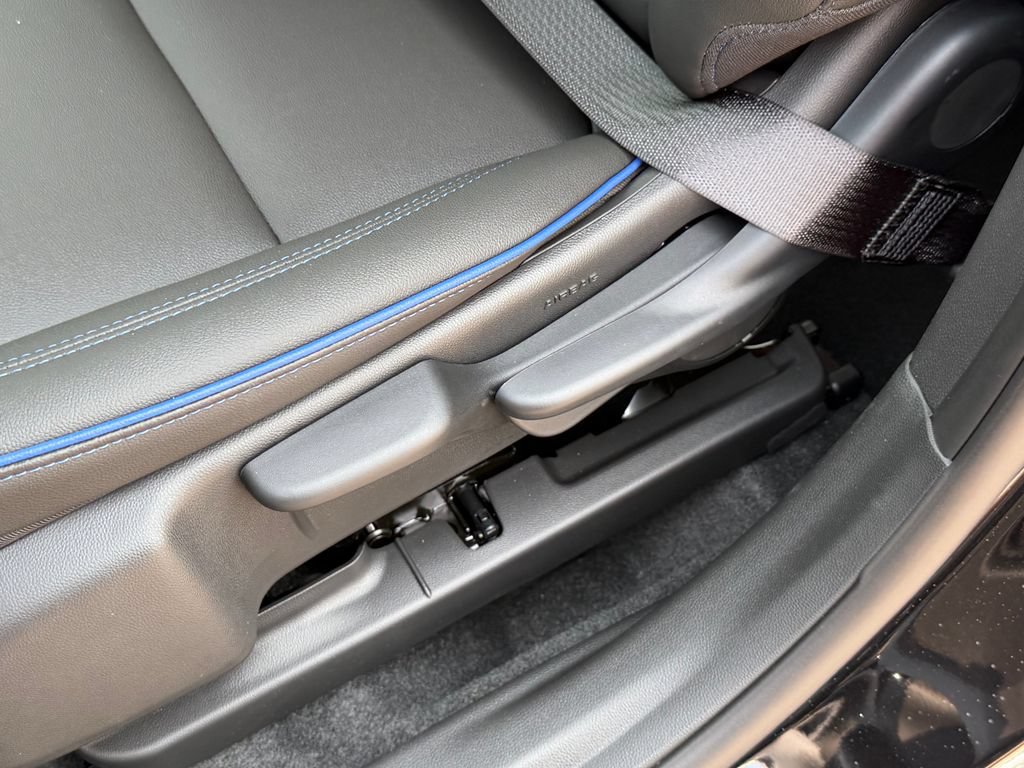 New 2026 Buick Envista Sport Touring w/ Convenience II Package FWD image 29