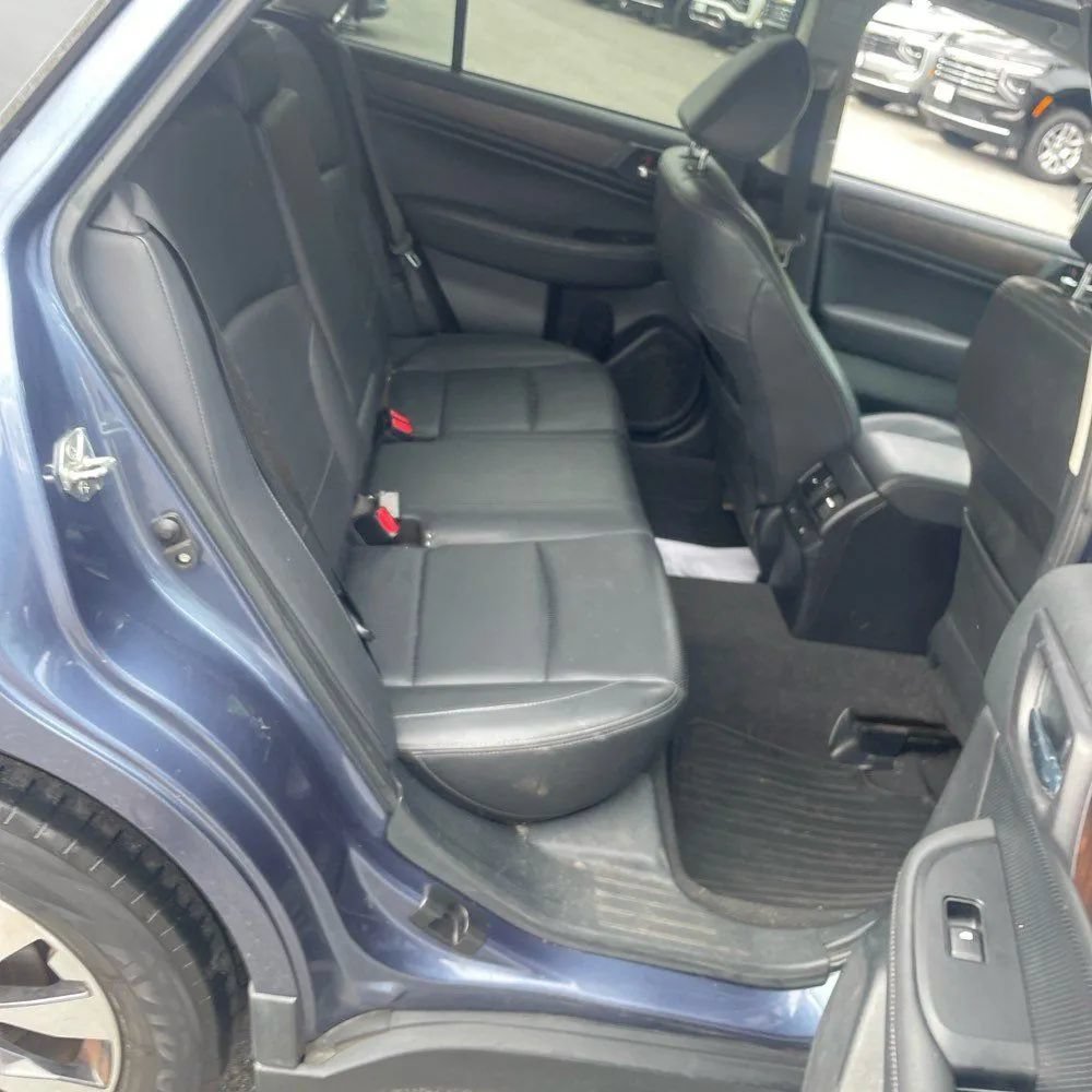 Used 2015 Subaru Outback 2.5i Limited AWD/4WD image 24