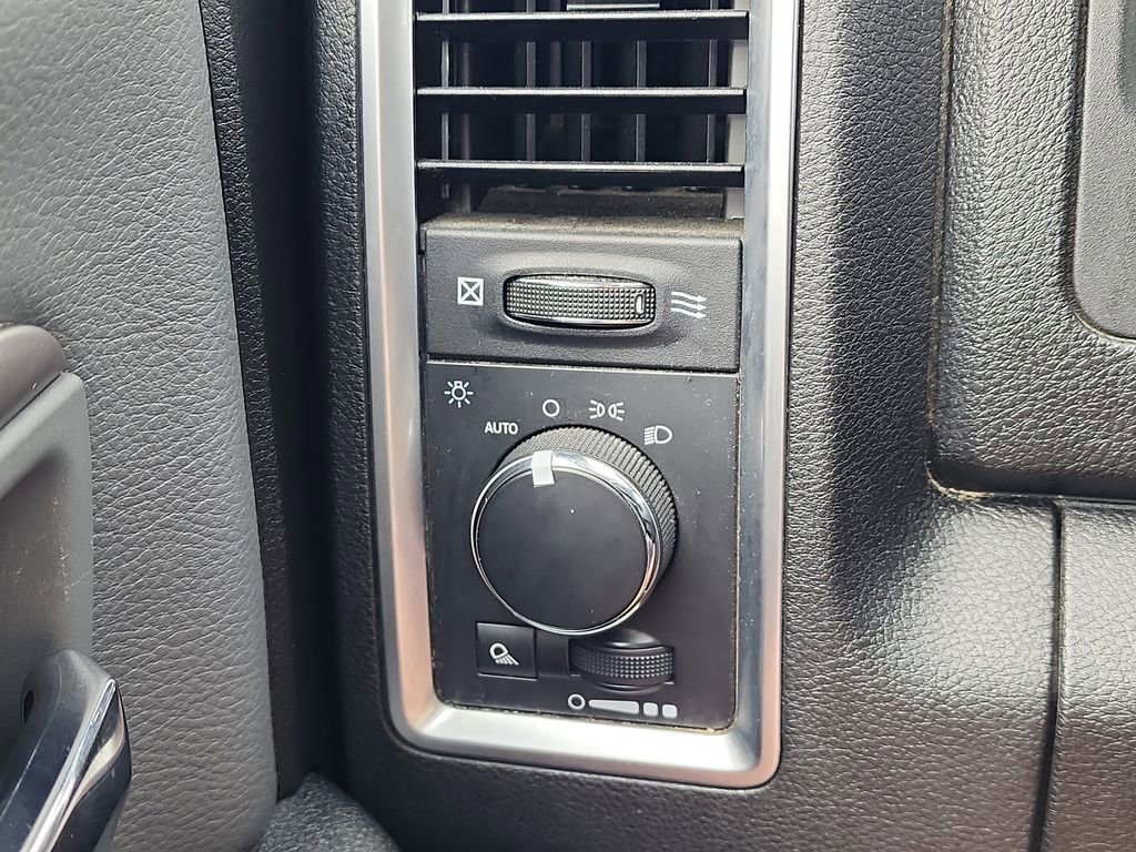 Used 2024 RAM 1500 Classic SLT RWD image 23