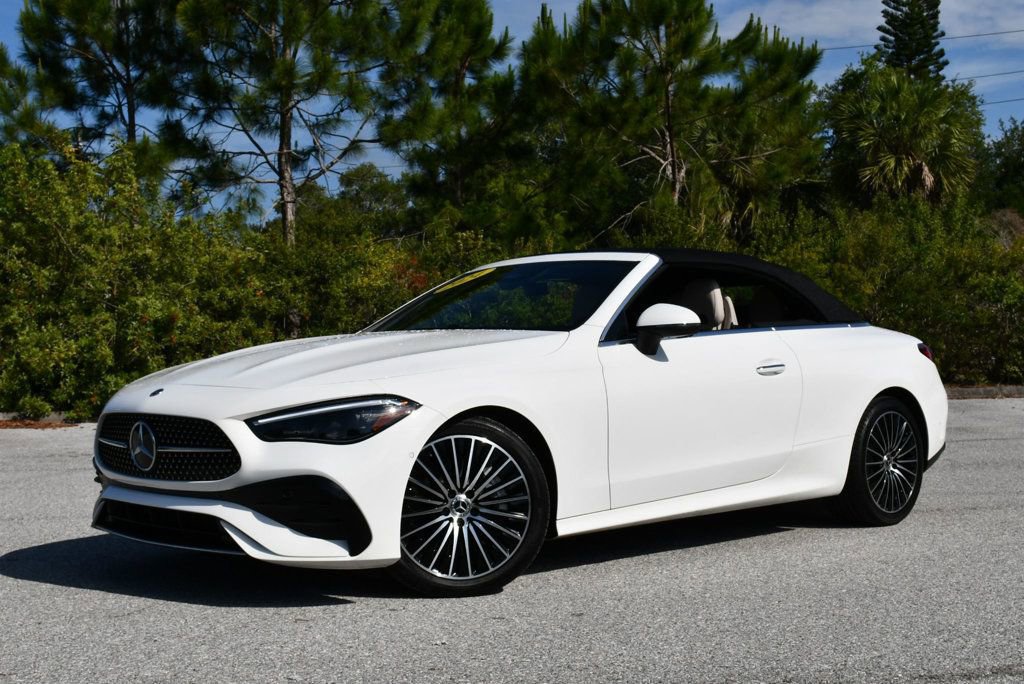 Used 2024 Mercedes-Benz CLE 450 4MATIC Cabriolet image 26