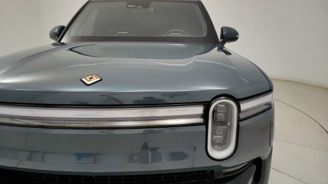 Used 2026 Rivian R1T Premium Tri AWD/4WD image 23