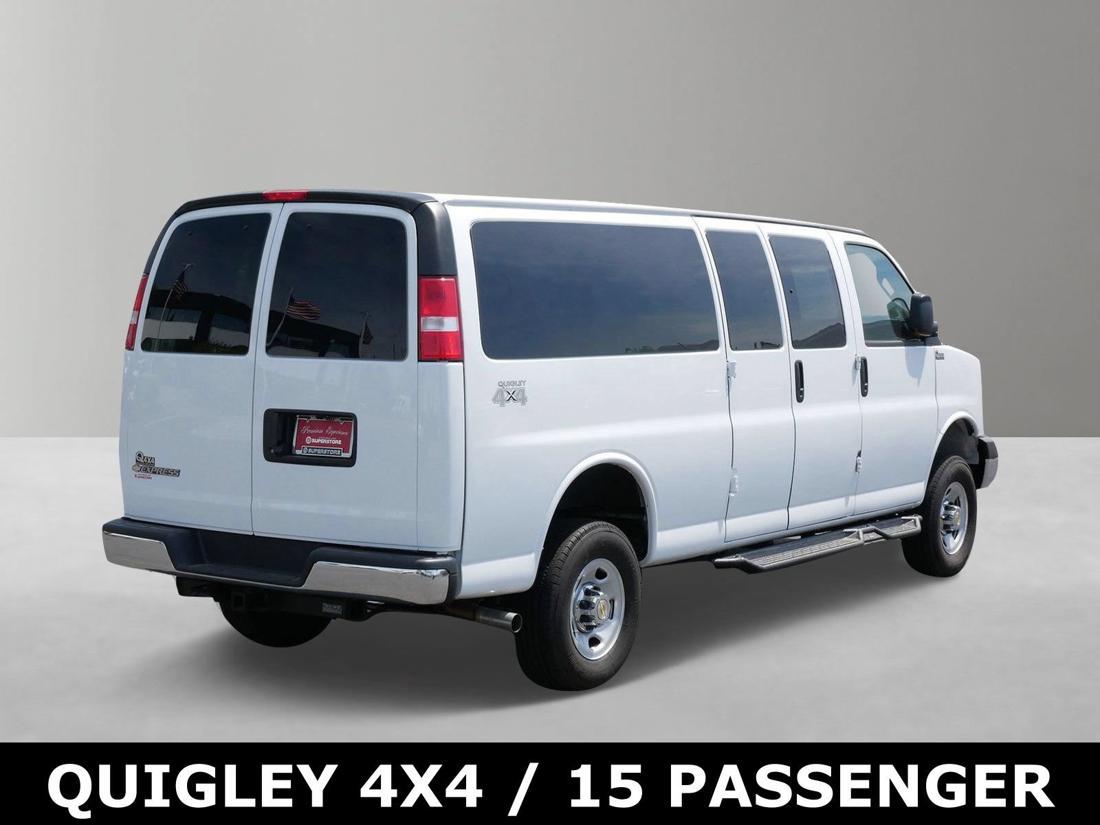 Used 2024 Chevrolet Express 3500 LT w/ LT Preferred Equipment Group RWD image 4