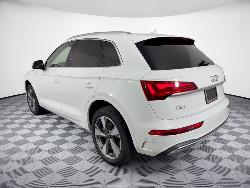 Used 2023 Audi Q5 2.0T Premium w/ Convenience Package AWD/4WD image 3