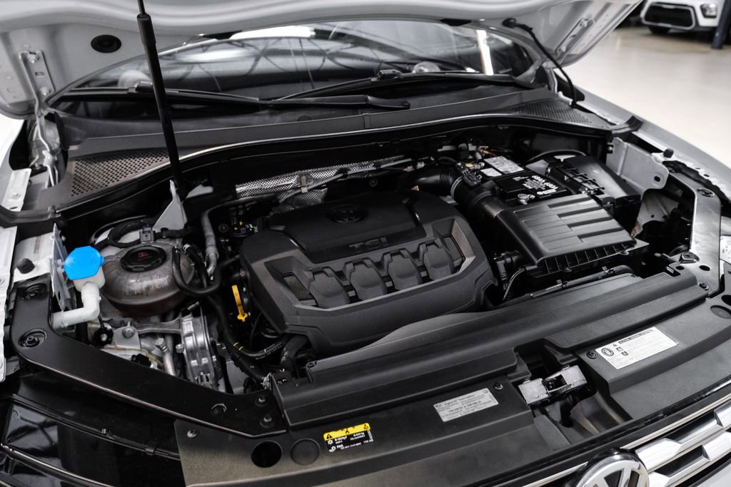 Used 2018 Volkswagen Tiguan S image 45