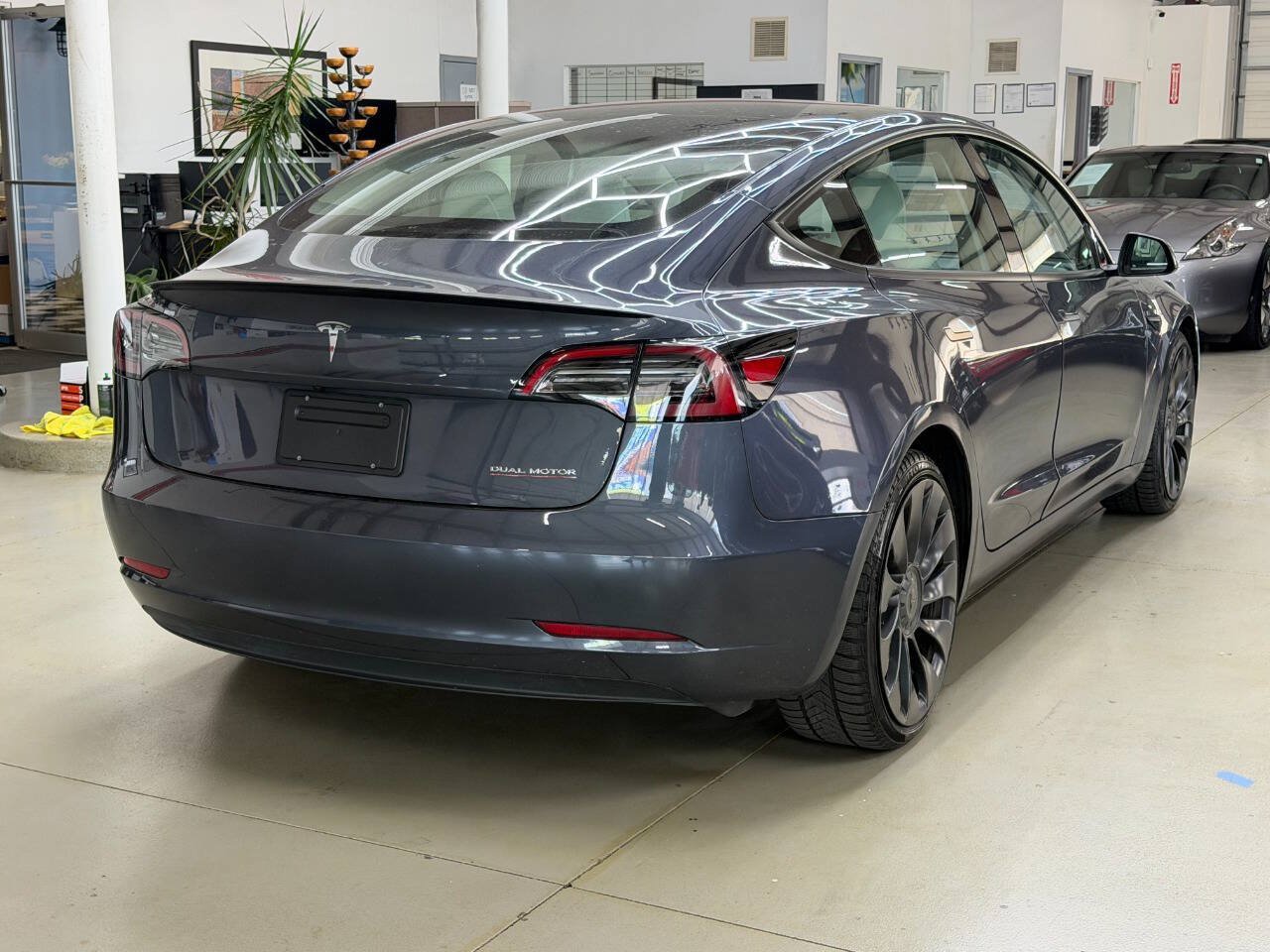Used 2023 Tesla Model 3 Performance AWD/4WD image 2