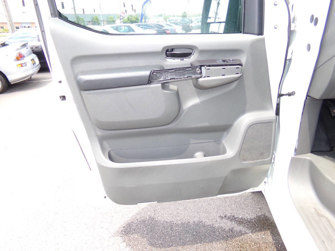 Used 2016 Nissan NV 2500 SL w/ Technology Package image 9