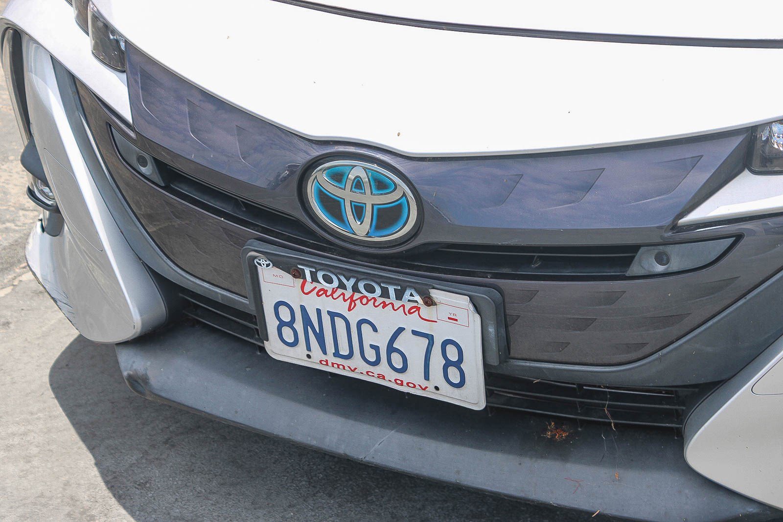 Certified 2020 Toyota Prius Prime Limited FWD image 6