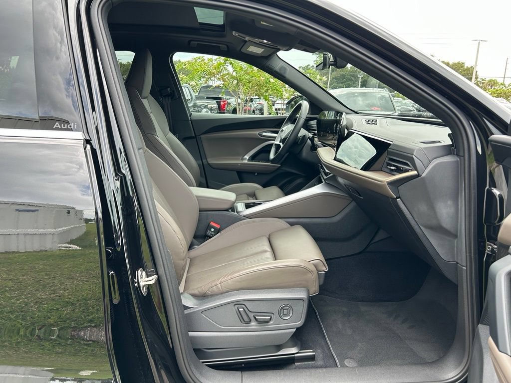 Used 2025 Audi Q5 Premium Plus AWD/4WD image 37