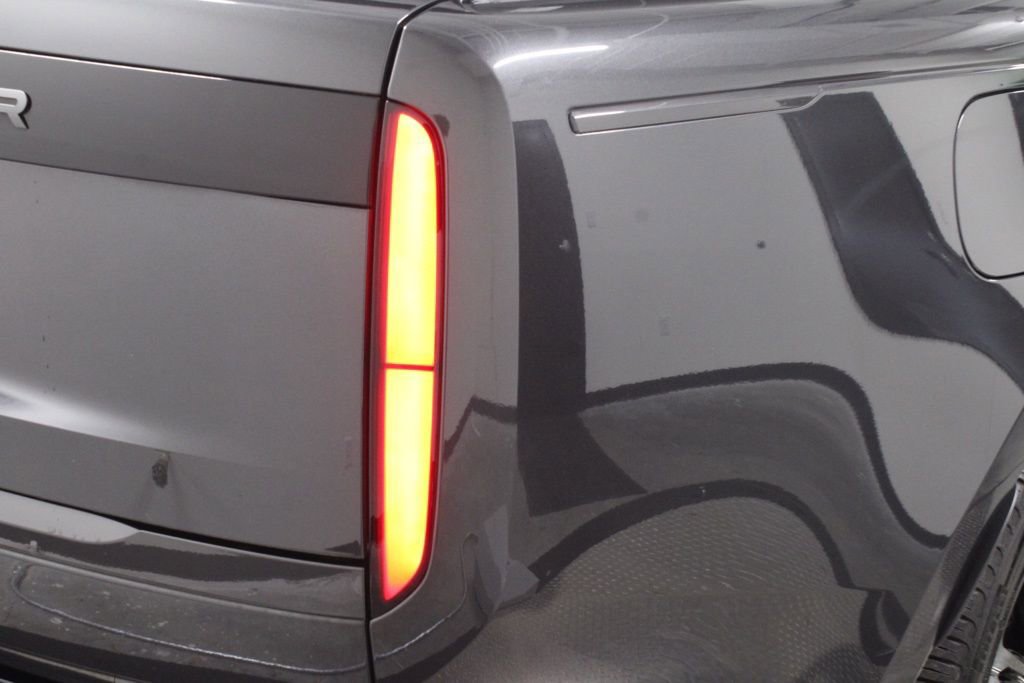 Used 2024 Land Rover Range Rover Autobiography image 12