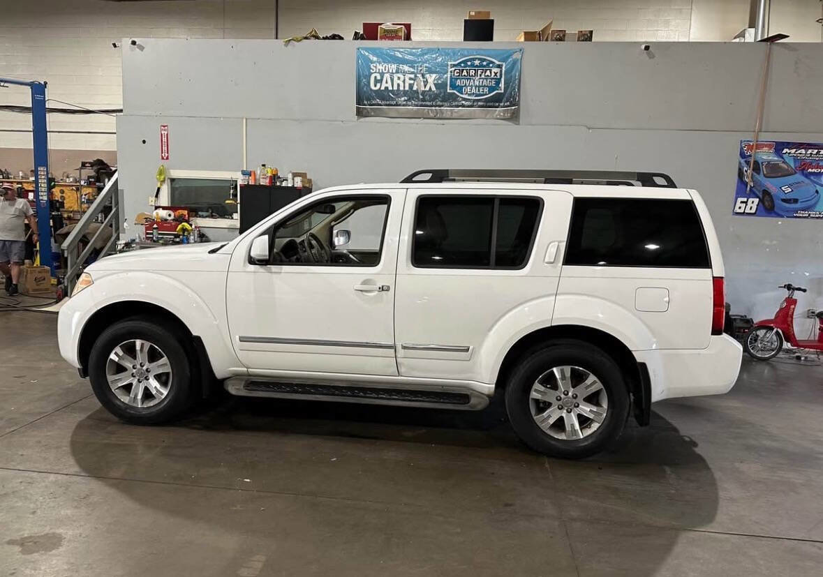 Used 2011 Nissan Pathfinder Silver image 7
