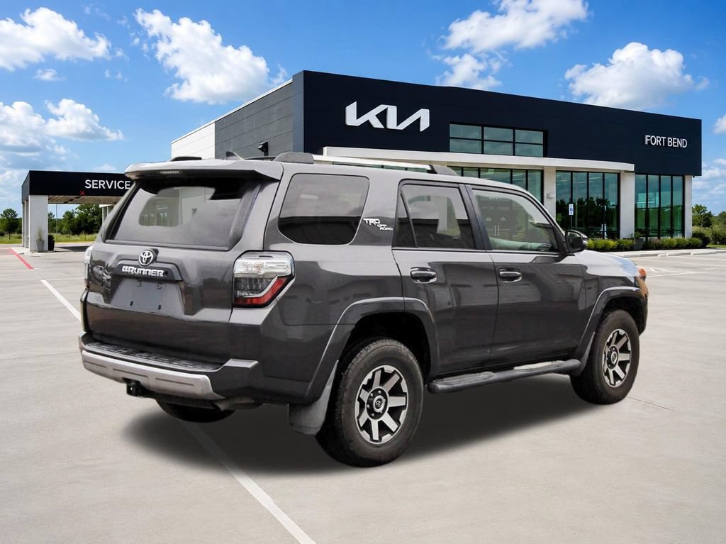 Used 2018 Toyota 4Runner TRD Off-Road Premium AWD/4WD image 5