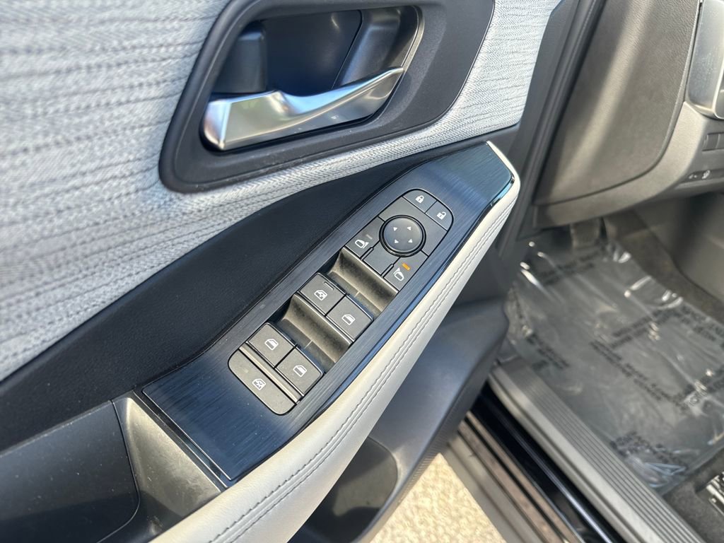 Certified 2023 Nissan Rogue SV image 12