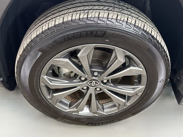 Used 2024 Toyota RAV4 XLE Premium image 33
