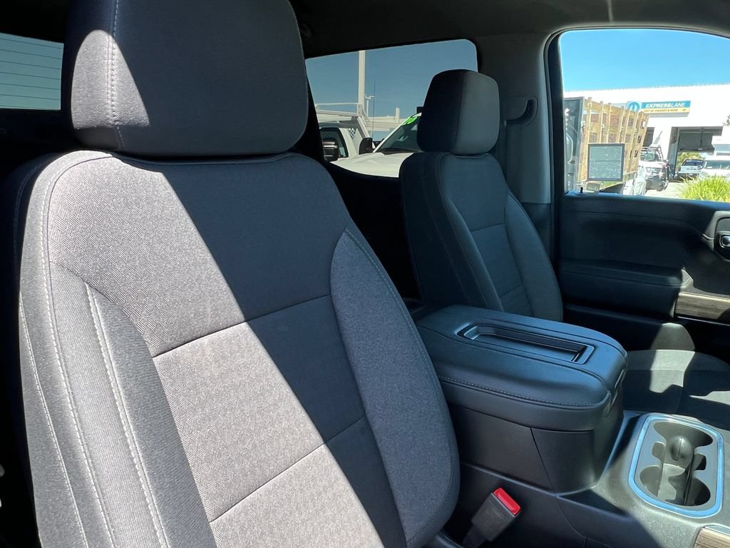Used 2022 Chevrolet Silverado 1500 RST w/ LPO, Blackout Package AWD/4WD image 19