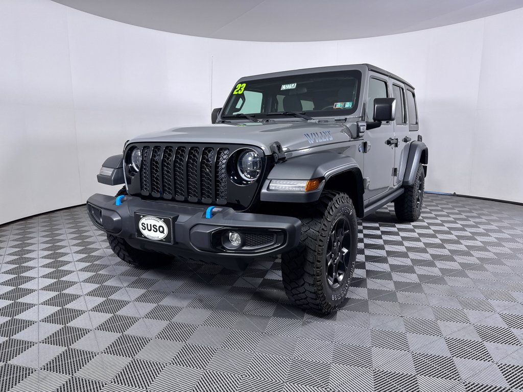 Used 2023 Jeep Wrangler Unlimited w/ Cold Weather Group AWD/4WD image 18