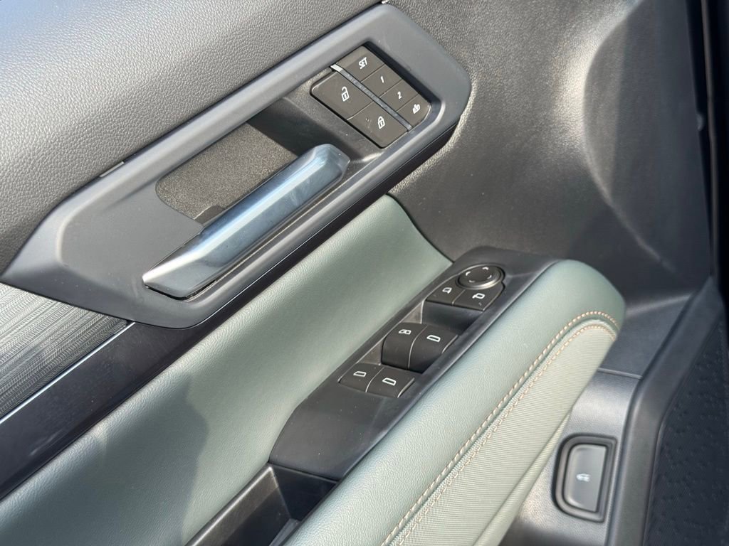 New 2026 GMC Terrain AT4 w/ Convenience Package III image 19