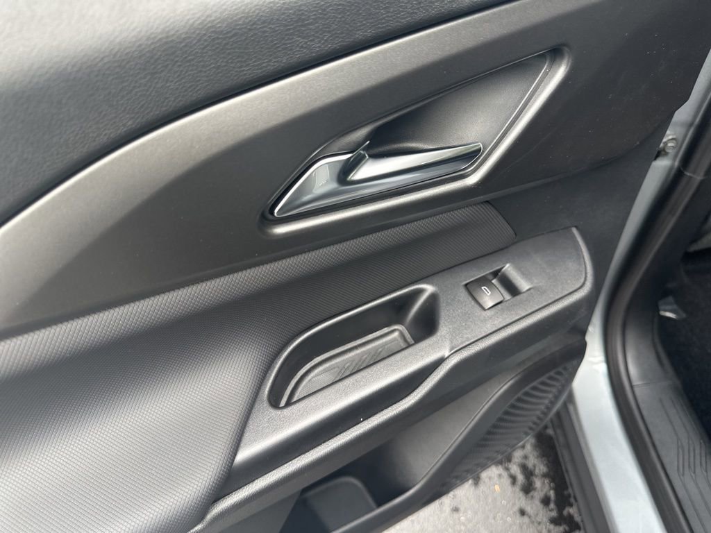 New 2026 Chevrolet Equinox EV LT image 26