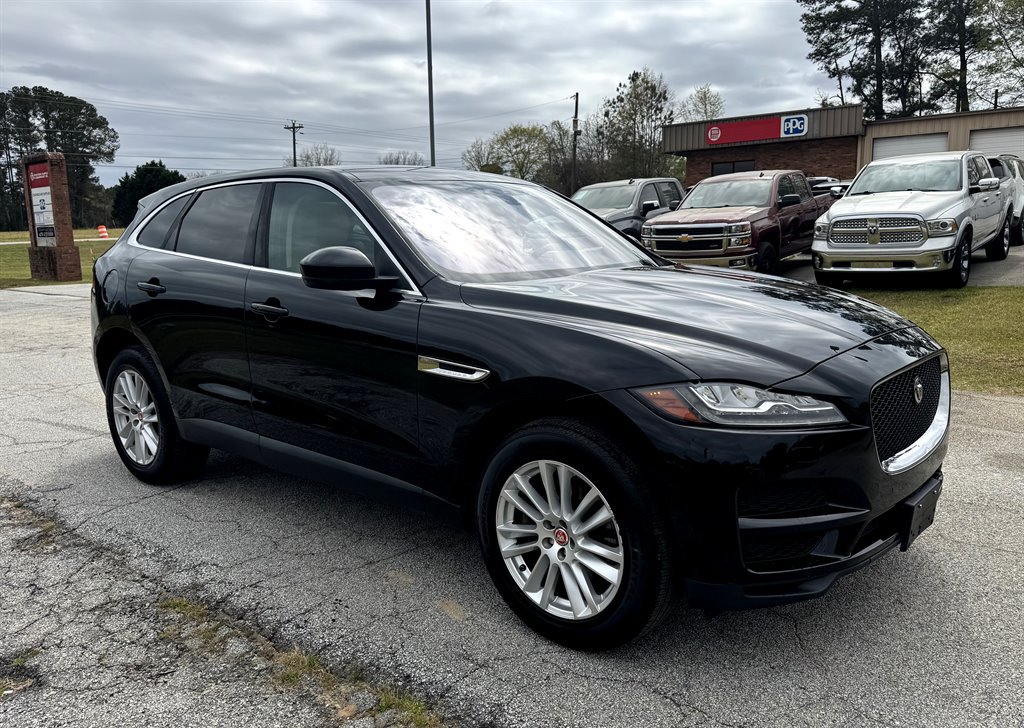 Used 2017 Jaguar F-PACE Prestige AWD/4WD image 6