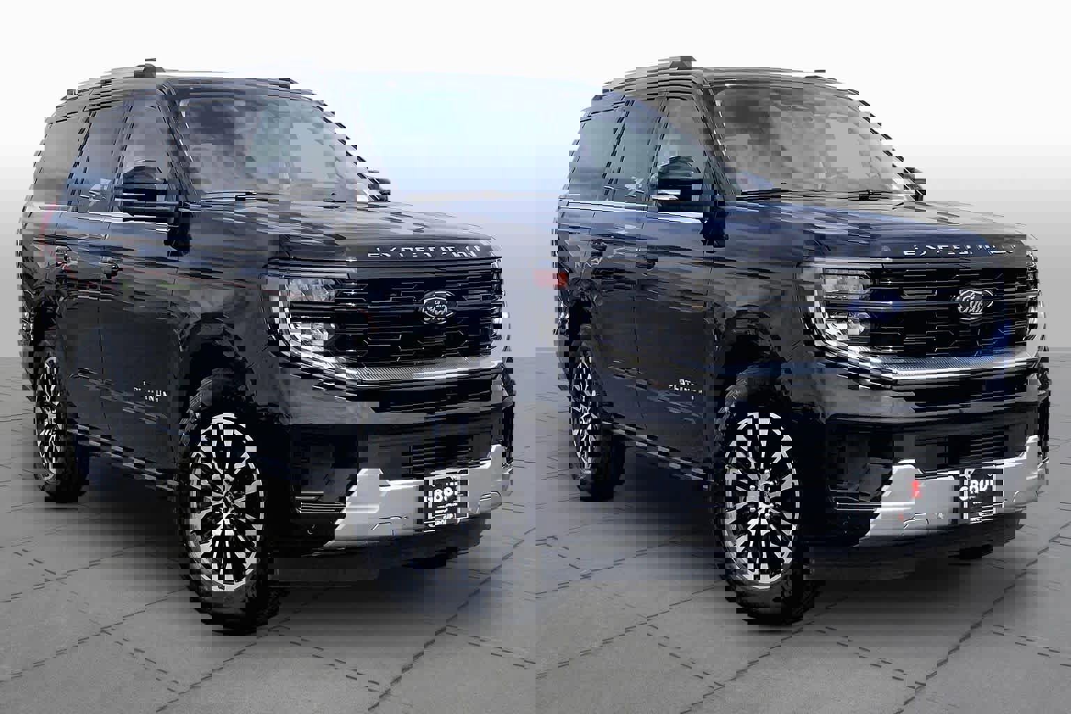 Used 2025 Ford Expedition Platinum AWD/4WD image 3