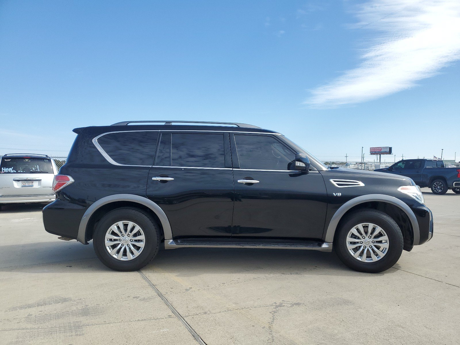 Used 2018 Nissan Armada SV w/ Driver Package RWD image 4
