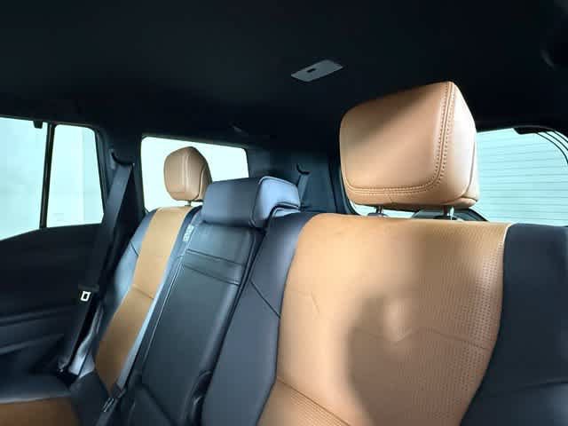 Used 2024 Lexus GX 550 w/ Accessory Package (Z1) AWD/4WD image 23