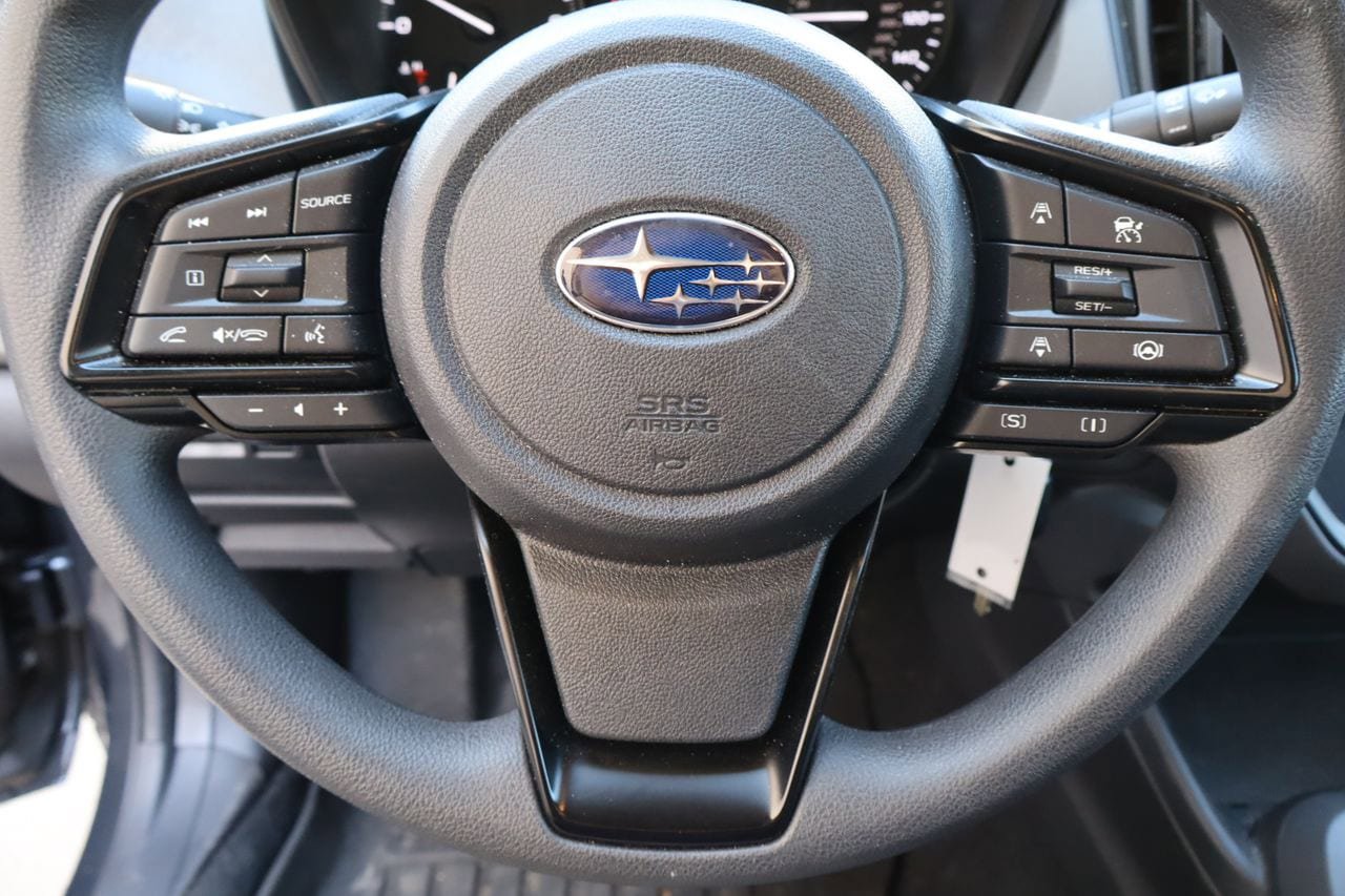 Used 2025 Subaru Crosstrek 2.0i AWD/4WD image 11