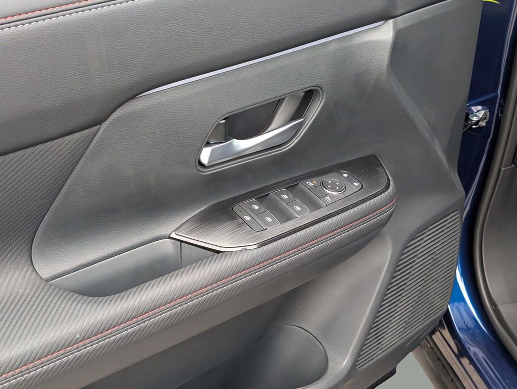 New 2026 Nissan Kicks SR image 16