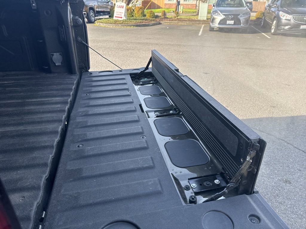 Used 2022 GMC Sierra 2500 AT4 image 25