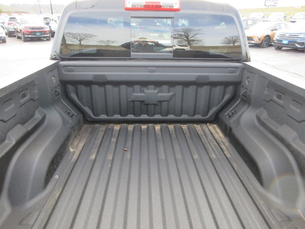 Used 2025 Chevrolet Colorado ZR2 w/ Technology Package image 15