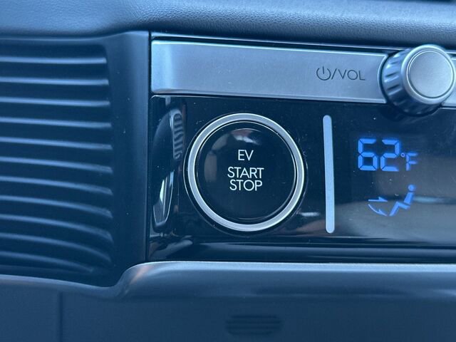 Used 2023 Hyundai Ioniq 5 Limited image 26