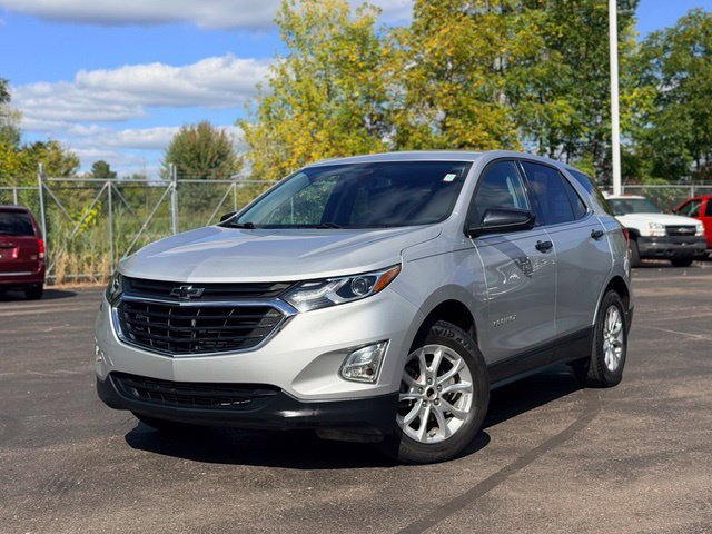 Used 2020 Chevrolet Equinox LT w/ LPO, Floor Liner Package FWD image 2