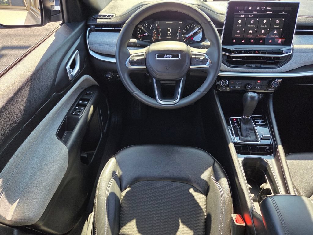 Used 2024 Jeep Compass Latitude AWD/4WD image 12