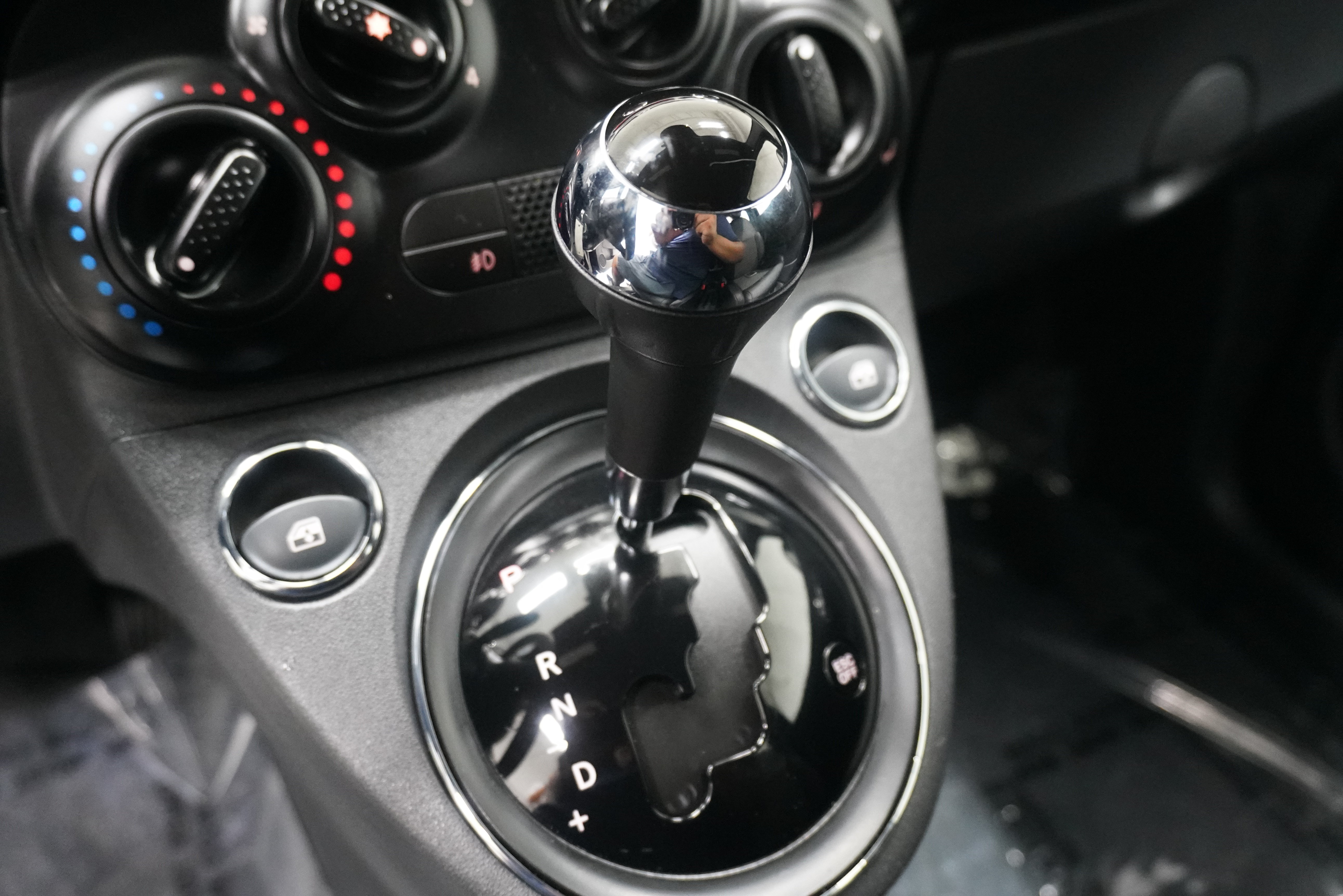 Used 2015 FIAT 500 Sport FWD image 19
