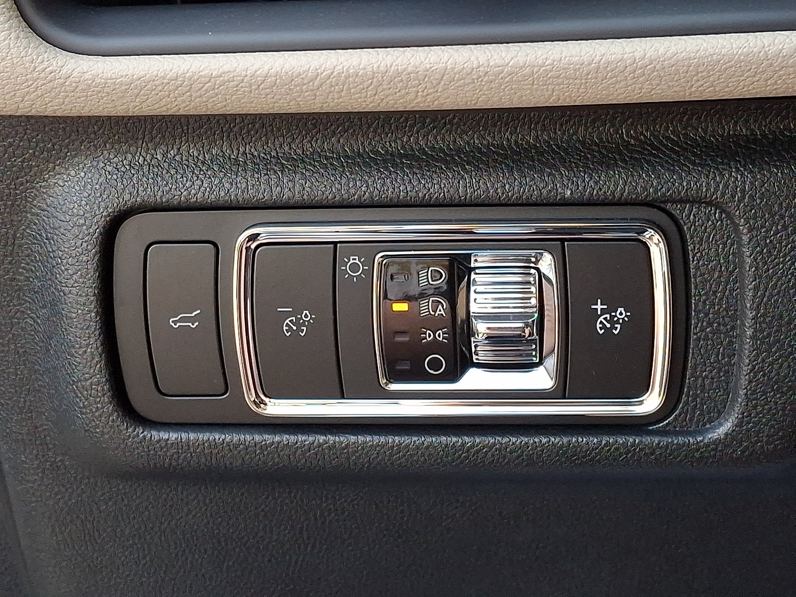 Used 2026 Lincoln Corsair Premiere AWD/4WD image 23