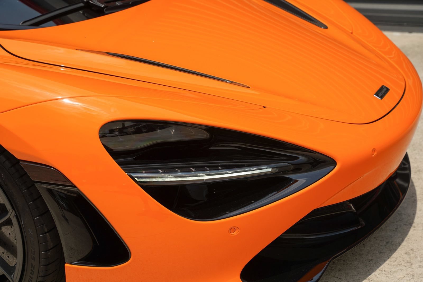 Used 2022 McLaren 720S Performance RWD image 16