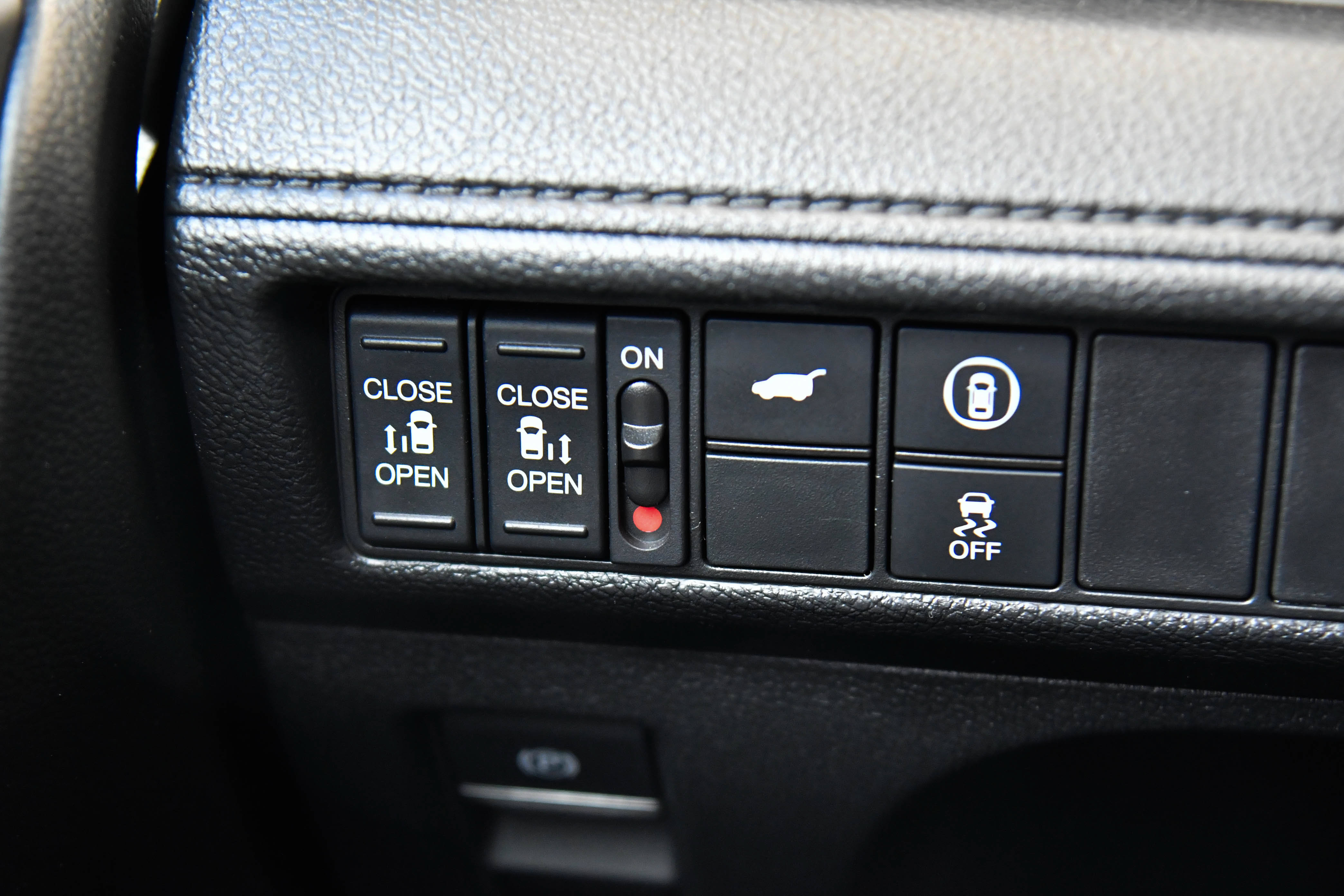 Used 2023 Honda Odyssey Sport image 35