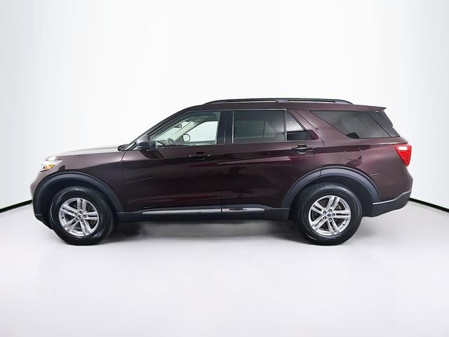 Used 2022 Ford Explorer XLT w/ Equipment Group 202A AWD/4WD image 4
