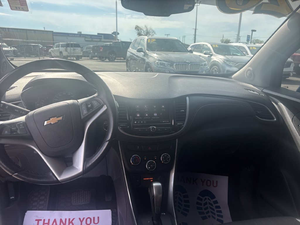 Used 2020 Chevrolet Trax LT w/ Driver Confidence Package FWD image 17