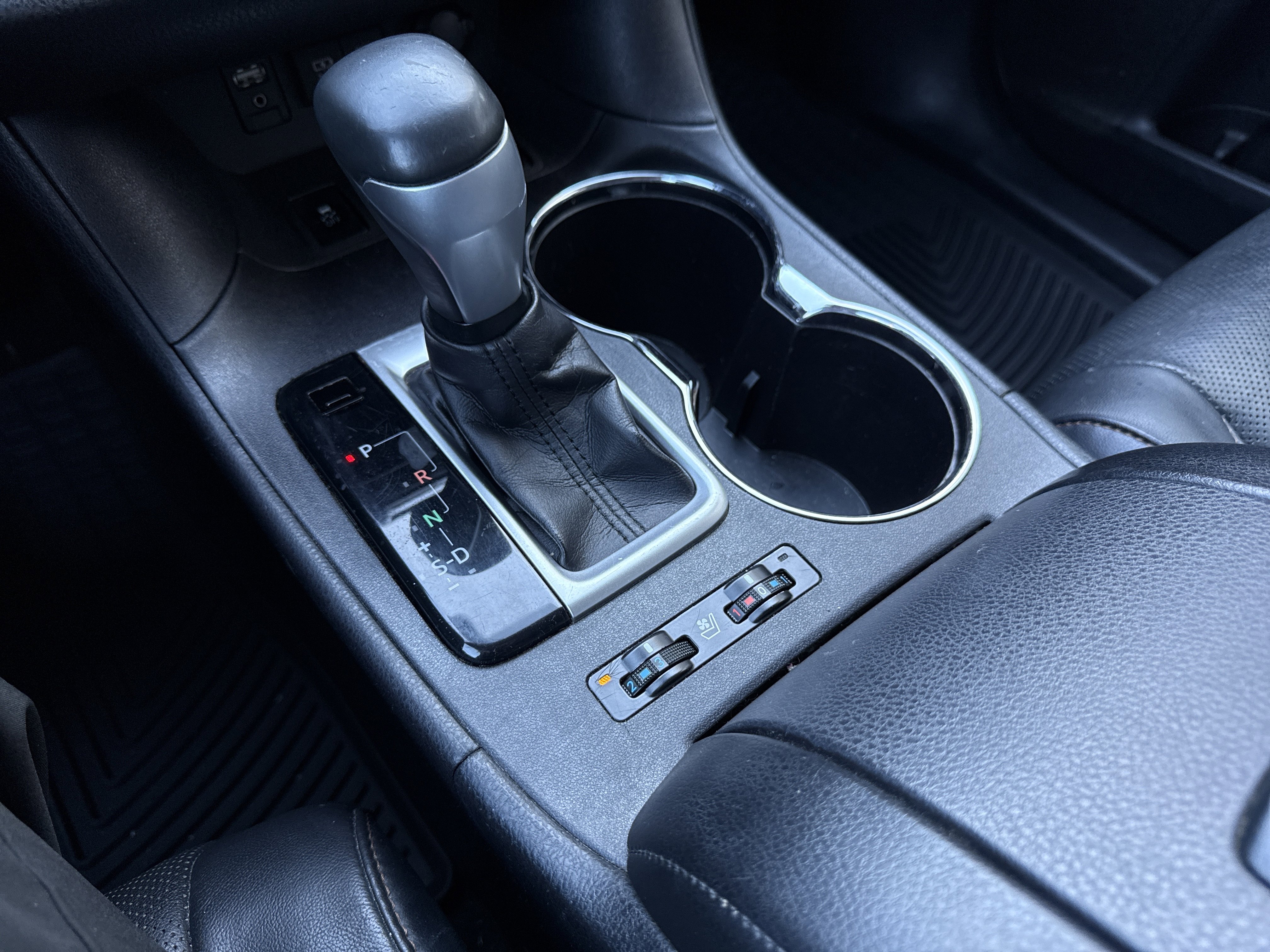 Used 2017 Toyota Highlander Limited image 20