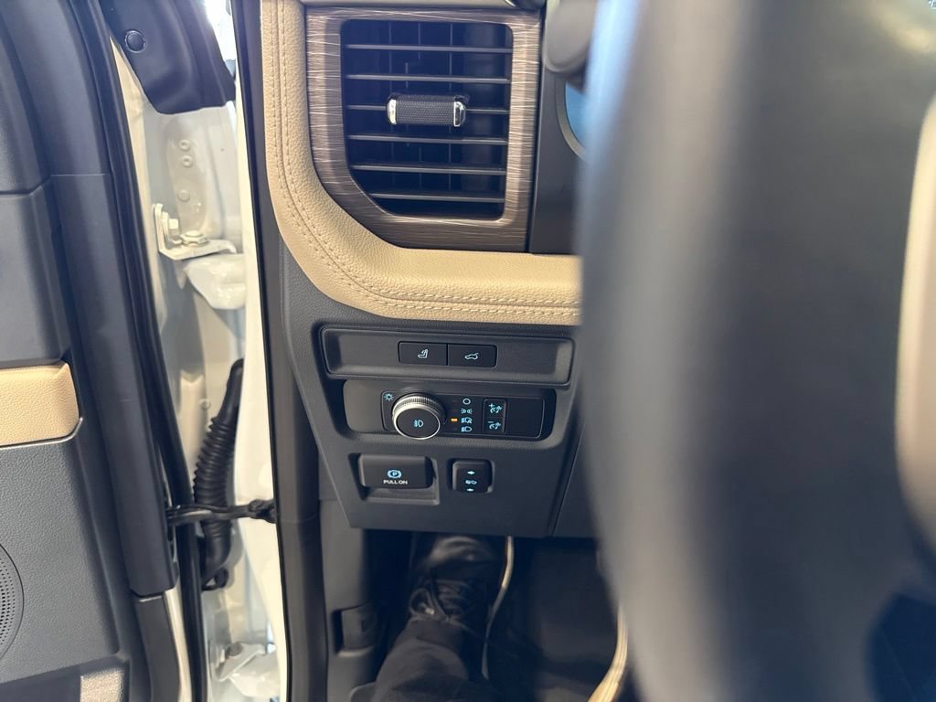 Used 2022 Ford Expedition Max Limited AWD/4WD image 37