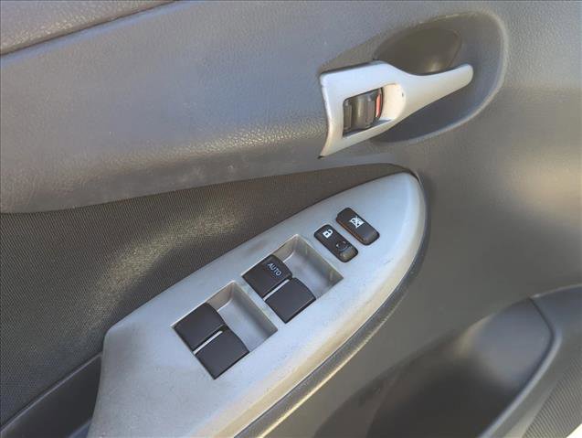 Used 2012 Toyota Corolla S image 8